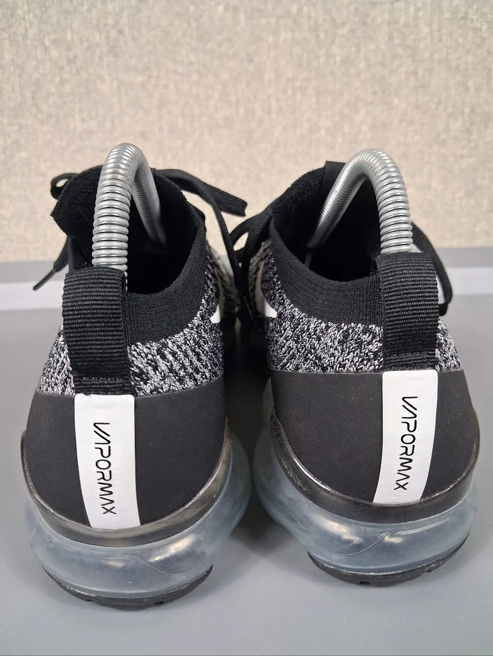 Nike Air VaporMax Flyknit 3 Sneakers Womens 10 Oreo Black White Athletic Running